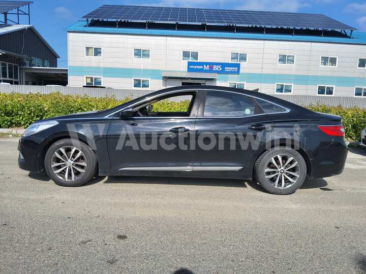 Hyundai Grandeur 2012 — 2
