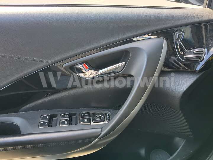 Hyundai Grandeur 2012 — 30