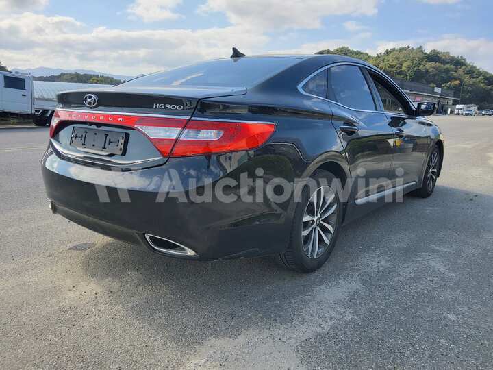 Hyundai Grandeur 2012 — 5