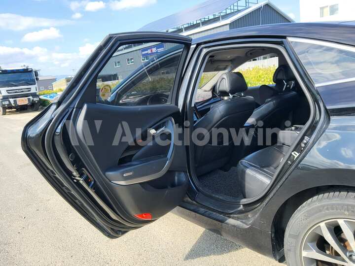 Hyundai Grandeur 2012 — 44