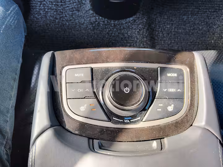 Hyundai Grandeur 2012 — 47