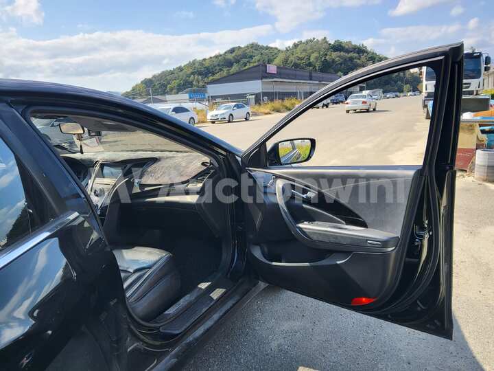 Hyundai Grandeur 2012 — 59