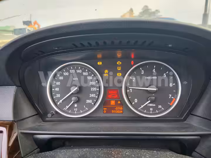 BMW 5 Series 2008 — 35