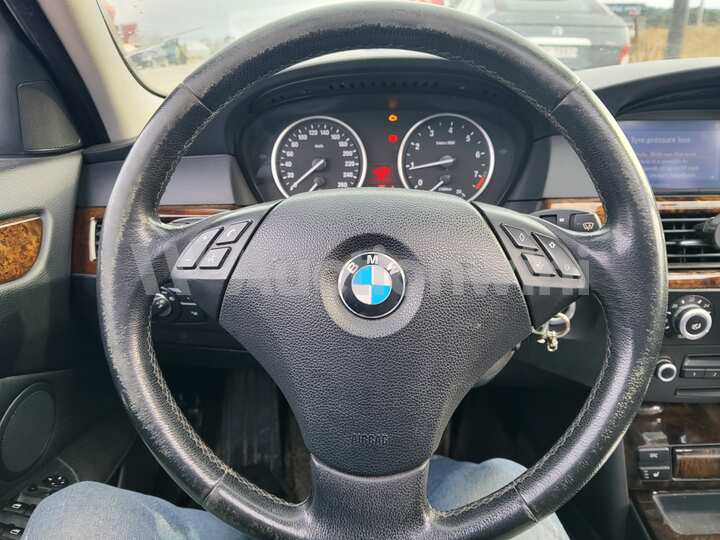 BMW 5 Series 2008 — 36