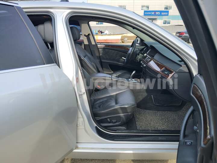 BMW 5 Series 2008 — 62