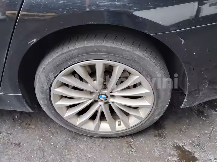 BMW 5 Series 2018 — 15