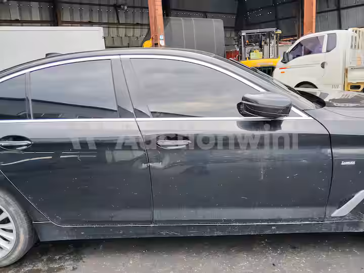 BMW 5 Series 2018 — 19