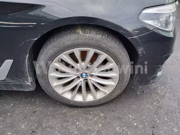 BMW 5 Series 2018 — 21