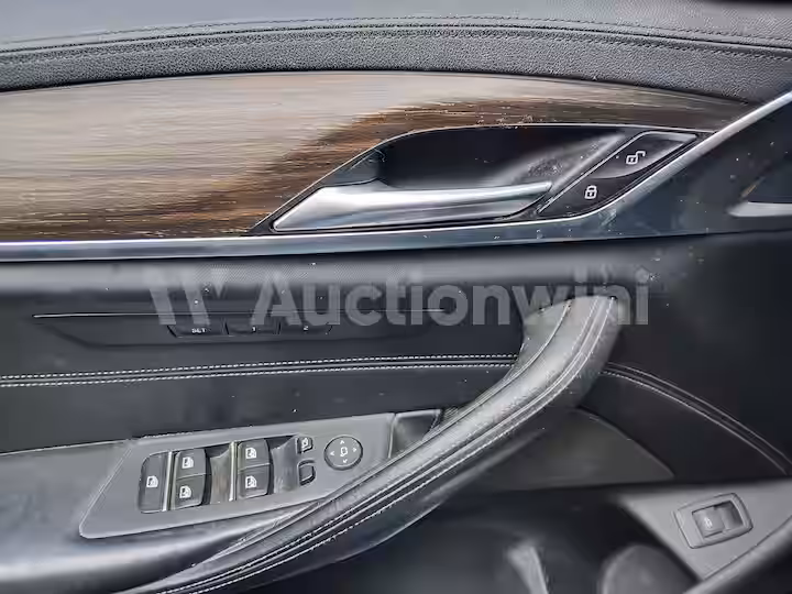 BMW 5 Series 2018 — 35