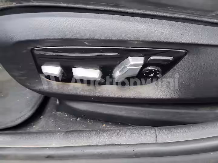 BMW 5 Series 2018 — 49
