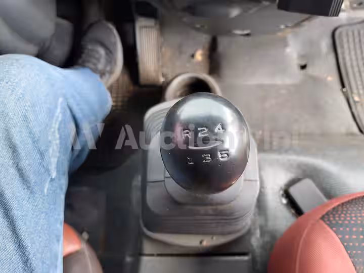 Hyundai Mighty 2013 — 45