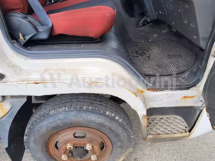 Hyundai Mighty 2013 — 61
