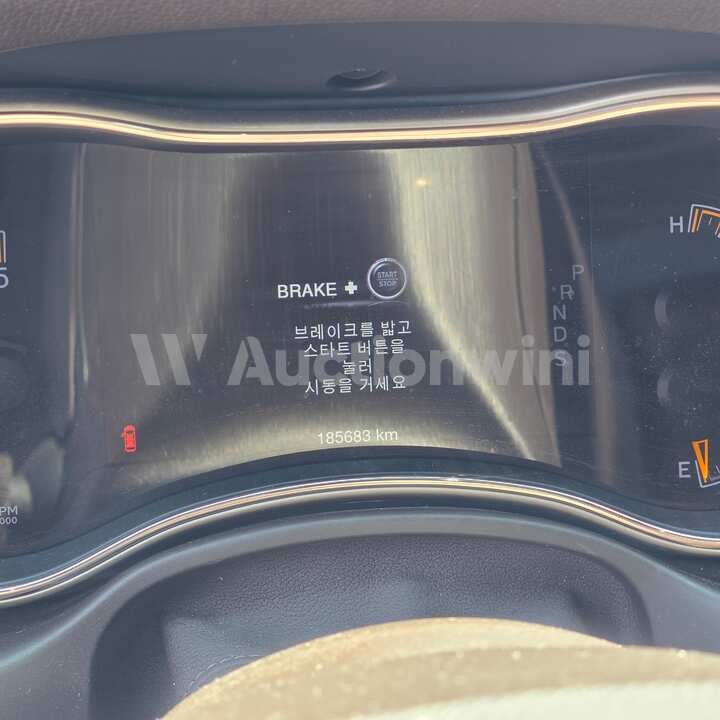 Jeep Cherokee 2015 — 21