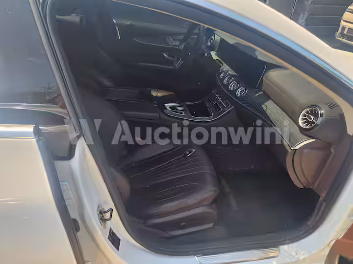 Mercedes Benz CLS Class 2019 — 14