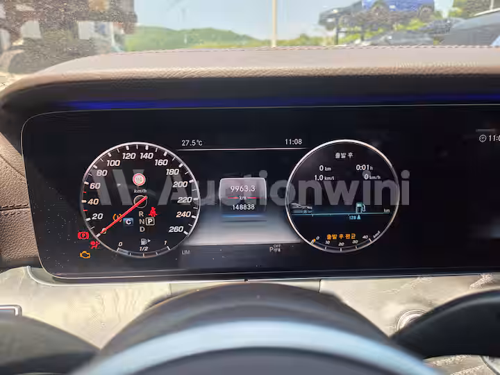 Mercedes Benz CLS Class 2019 — 34