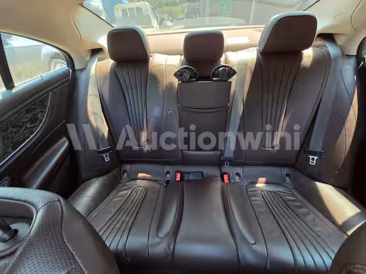 Mercedes Benz CLS Class 2019 — 37