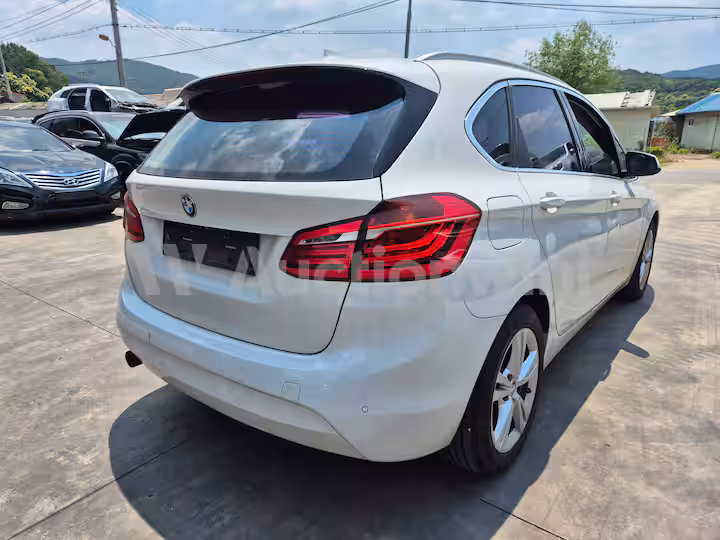 BMW 2 Series Active Tourer (F45) 2015 — 4