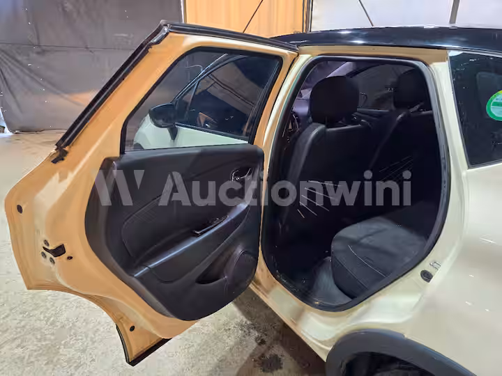 Renault QM3 2015 — 18