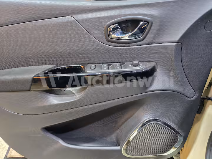 Renault QM3 2015 — 38