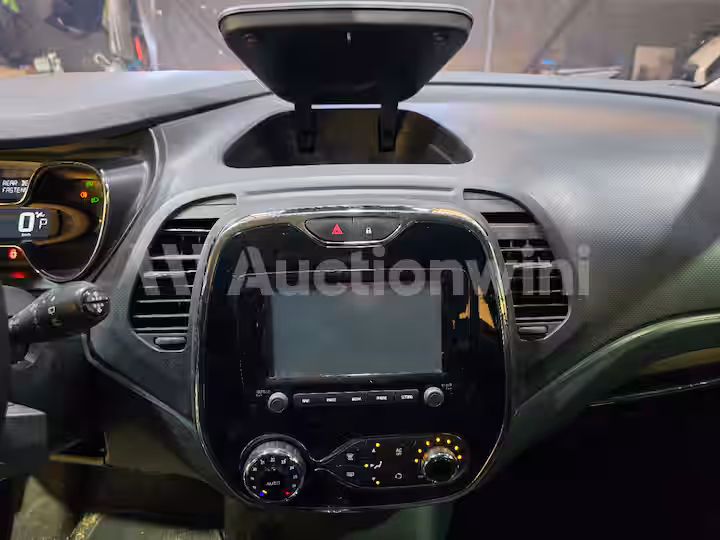 Renault QM3 2015 — 44