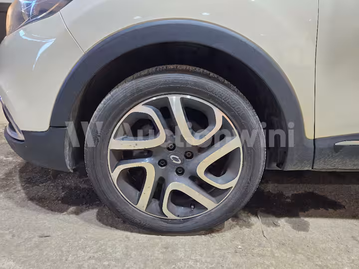 Renault QM3 2015 — 46