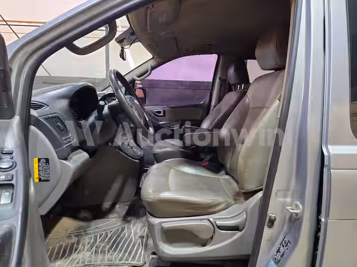 Hyundai Starex 2017 — 16