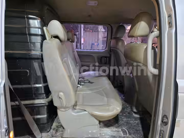Hyundai Starex 2017 — 25