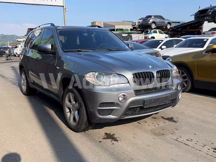 2011 BMW X5 (E70) — 3