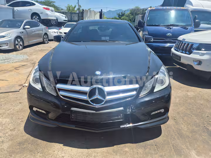 Mercedes Benz E Class 2011 — 3