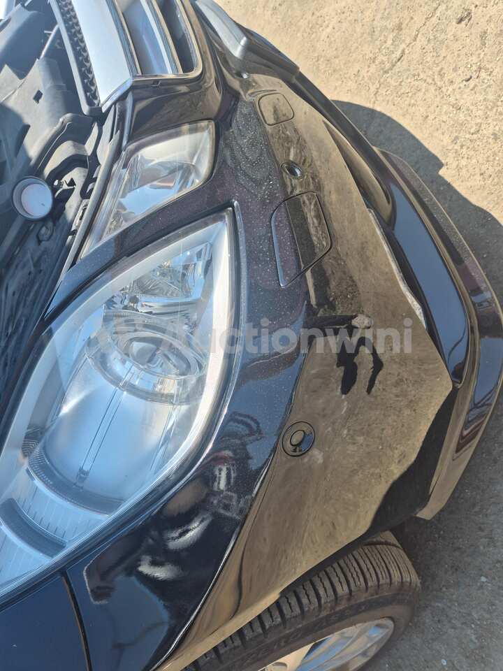 Mercedes Benz E Class 2011 — 25