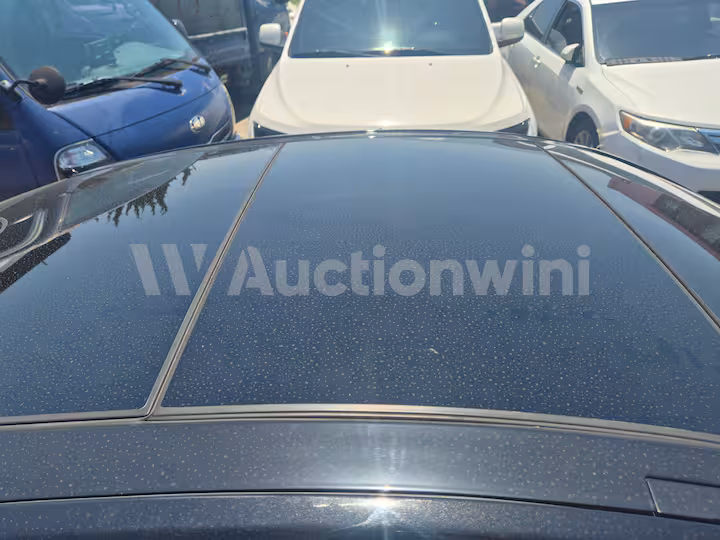 Mercedes Benz E Class 2011 — 27