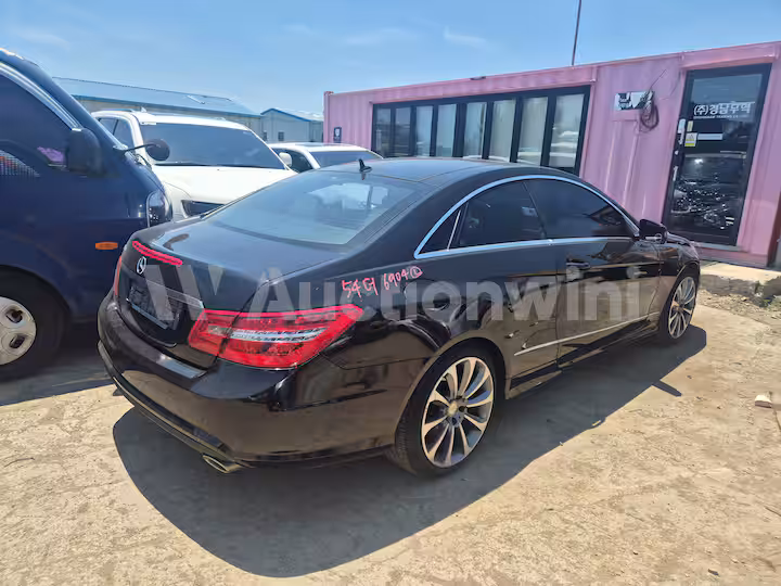Mercedes Benz E Class 2011 — 5