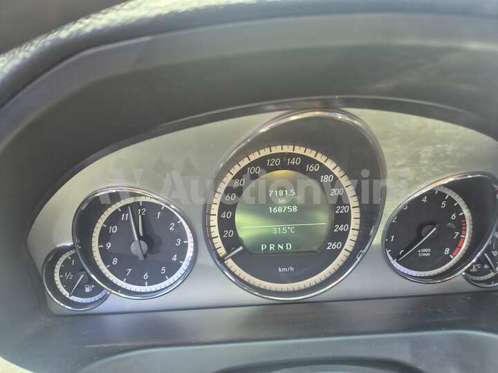 Mercedes Benz E Class 2011 — 9