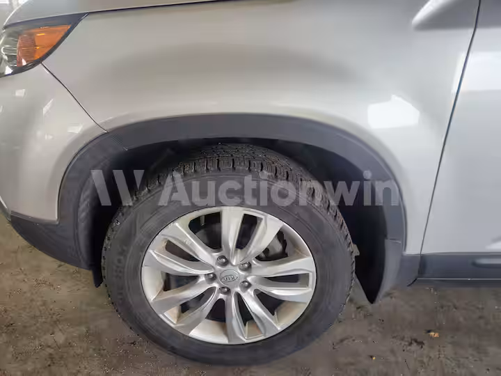 Kia Sorento 2010 — 12