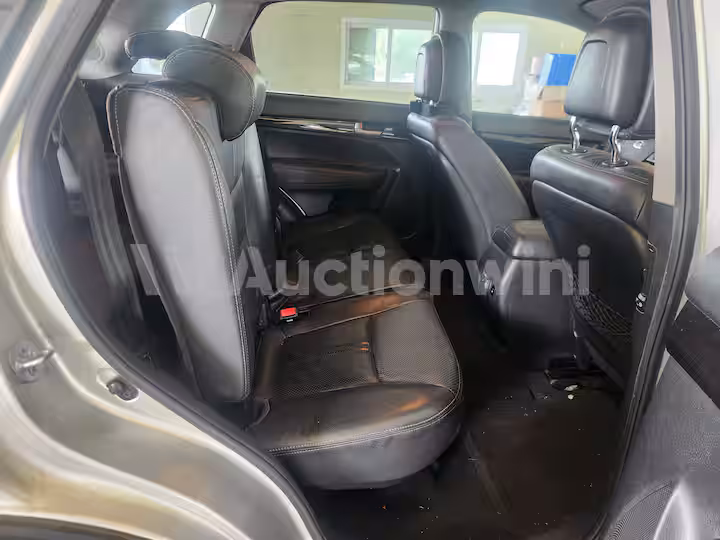 Kia Sorento 2010 — 29