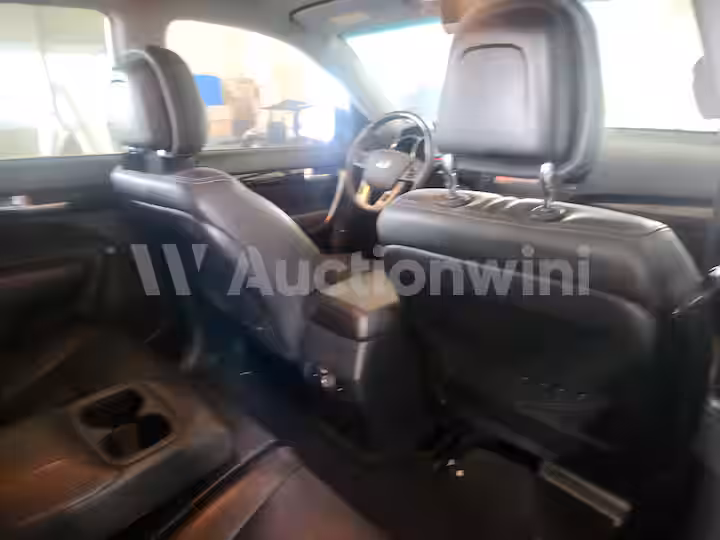 Kia Sorento 2010 — 31