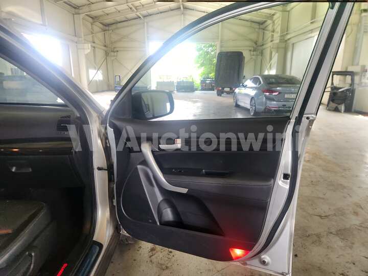 Kia Sorento 2010 — 32