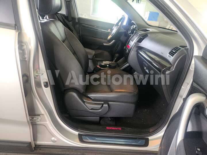 Kia Sorento 2010 — 34