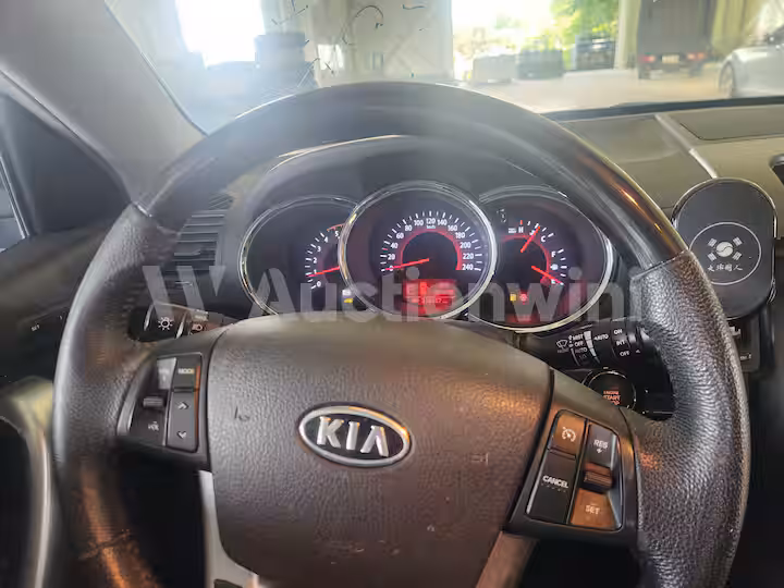 Kia Sorento 2010 — 38