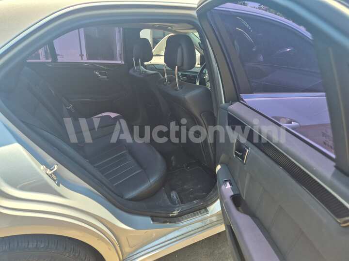 Mercedes Benz E Class 2011 — 20