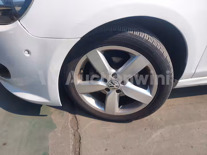 Volkswagen Golf 2013 — 12