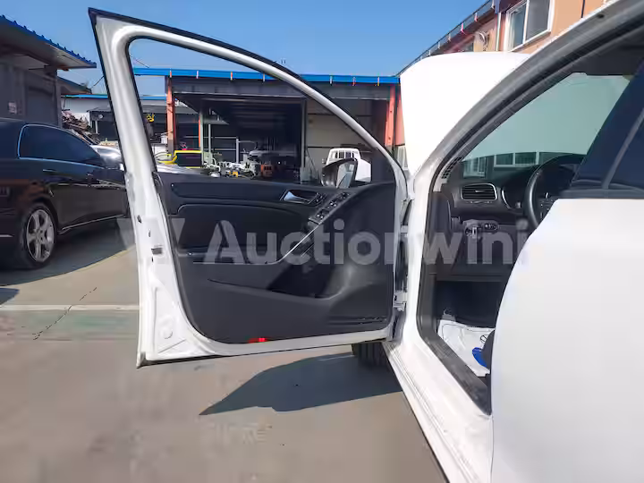 Volkswagen Golf 2013 — 35