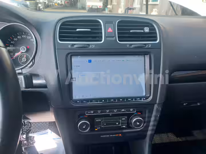 Volkswagen Golf 2013 — 44
