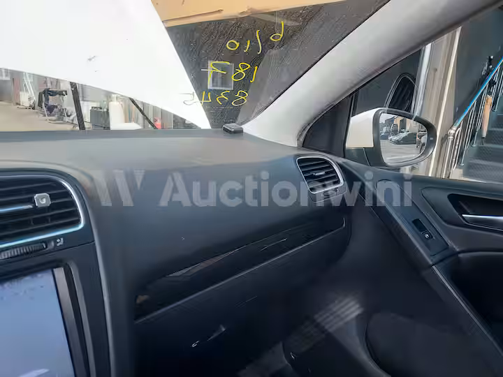 Volkswagen Golf 2013 — 47