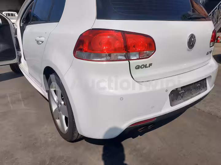 Volkswagen Golf 2013 — 10
