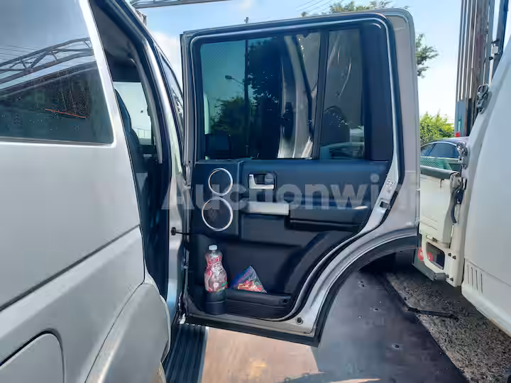 Land Rover Discovery 2008 — 31