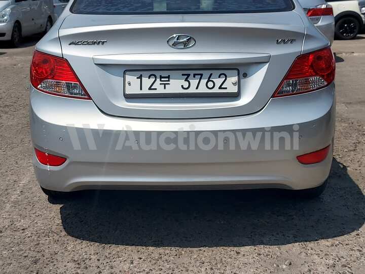 Hyundai Accent 2012 — 4