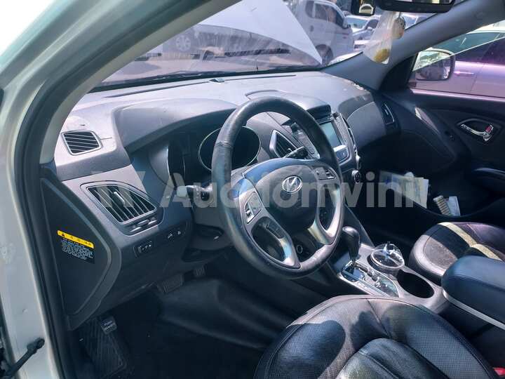 Hyundai Tucson 2012 — 37