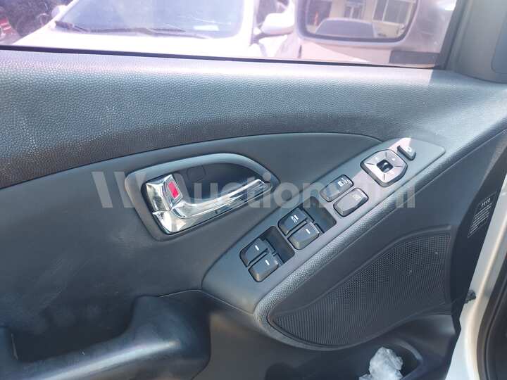 Hyundai Tucson 2012 — 39