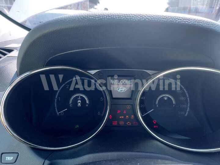 Hyundai Tucson 2012 — 42